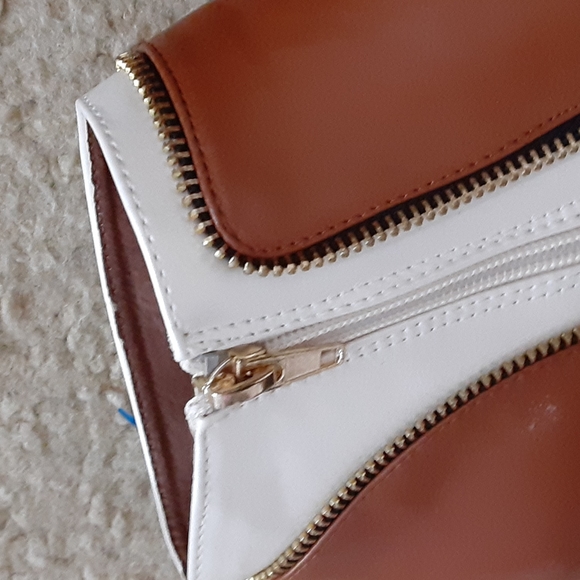 Boston Design Studio sz 8.5 booties with  gold zippers all around camel & white - Picture 6 of 6